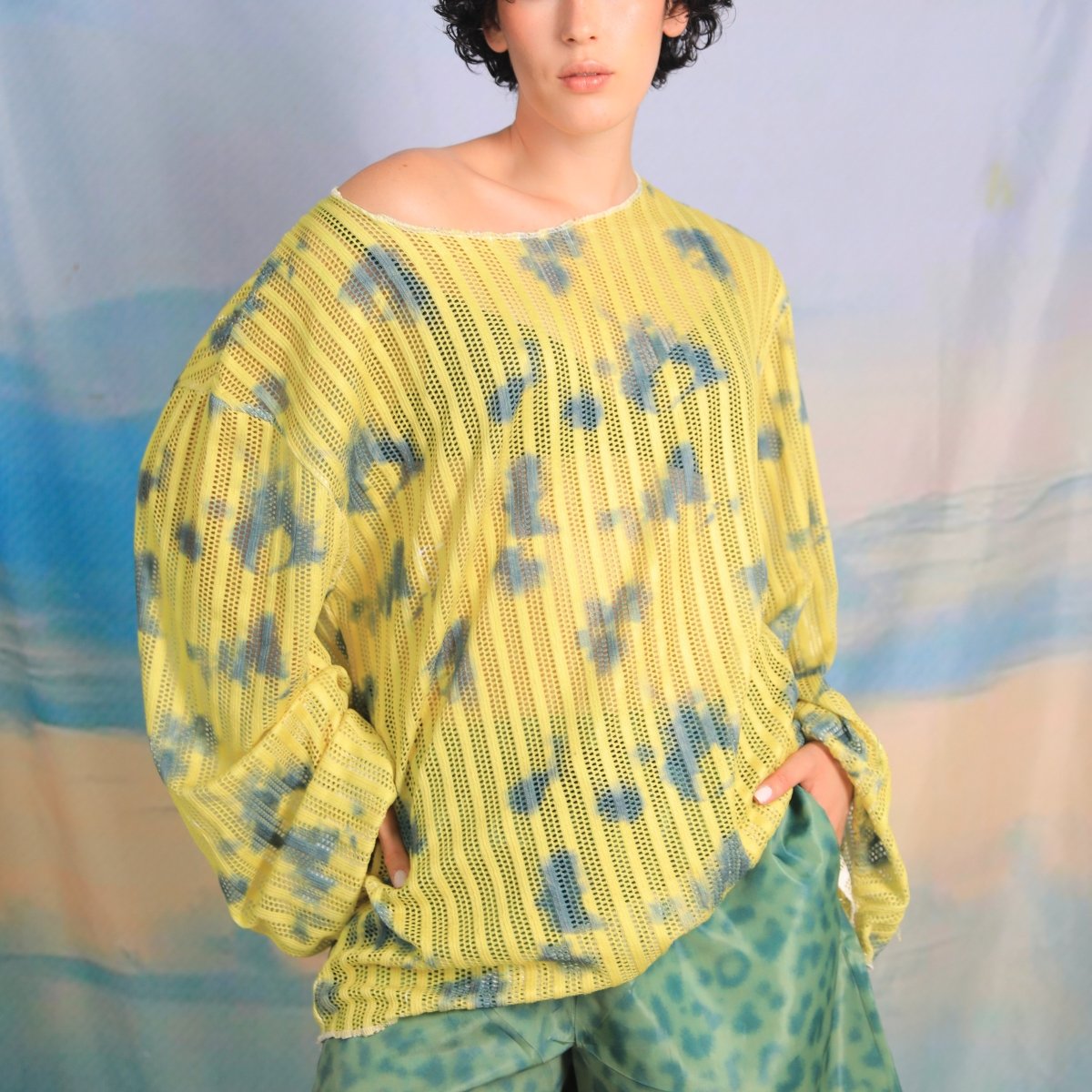 Yellow With Sky - Daco